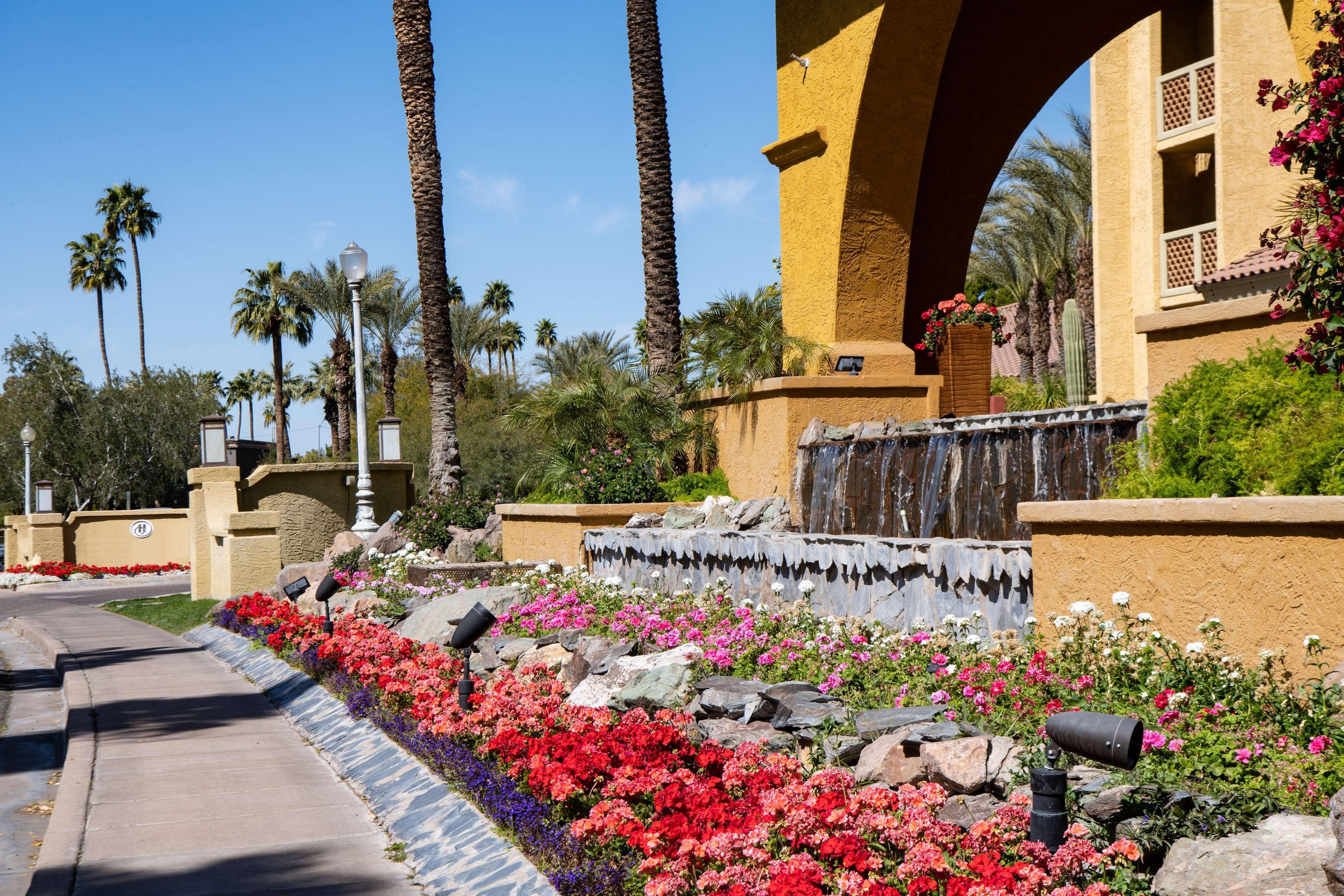 Hilton Phoenix Resort At The Peak Exterior foto